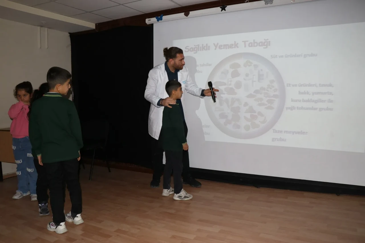 Haliliye Belediyesi öğrencilere yönelik bilinç eğitimi düzenledi