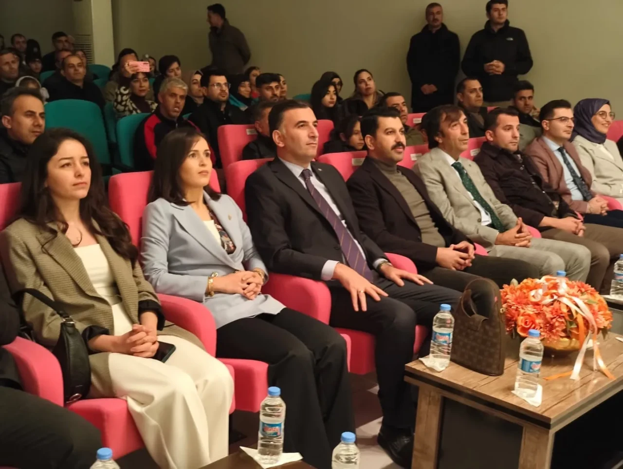 Çemişgezek'te ilk kez sahnelenen opera ve bale gösterisine yoğun ilgi