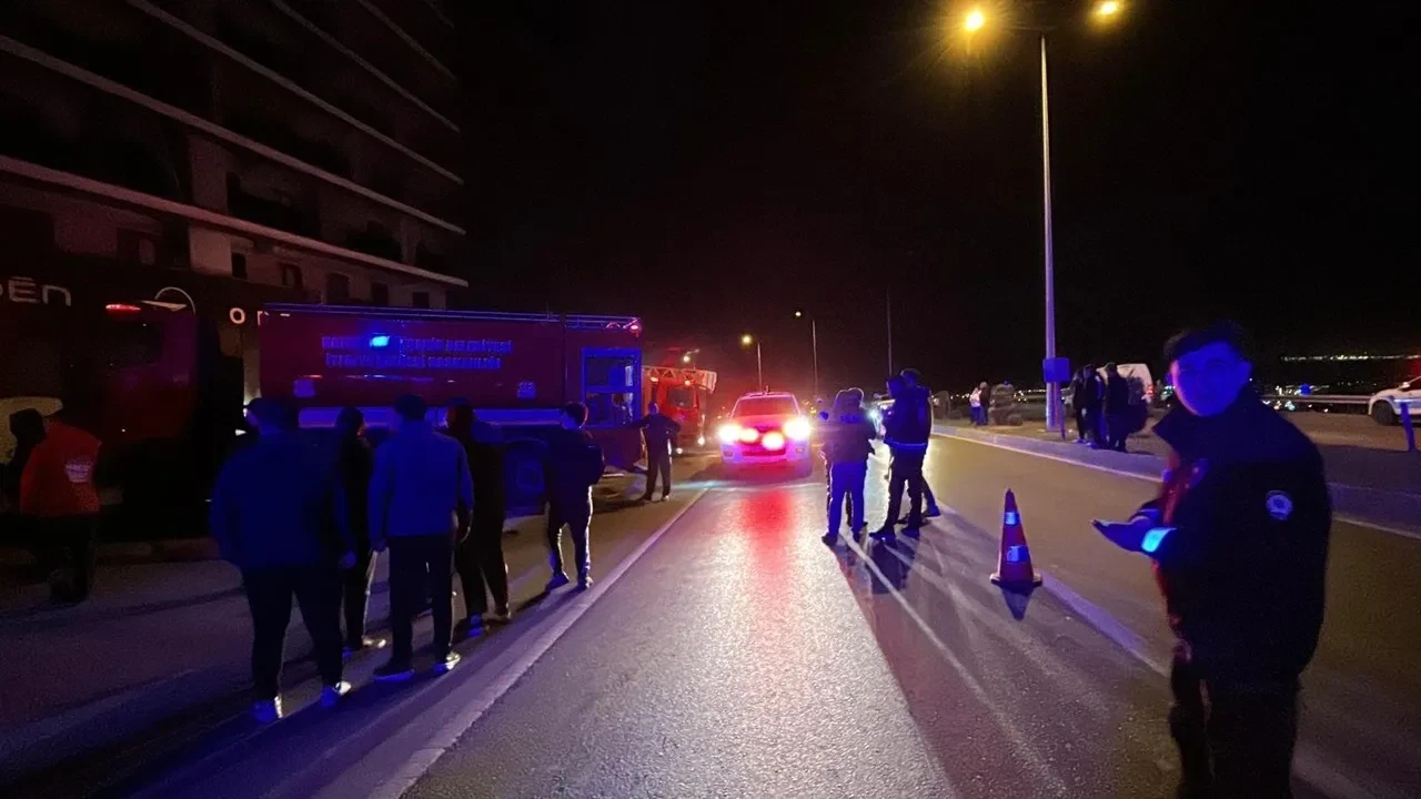 Hatay'da galeride çıkan yangında 2 kişi öldü, 14 kişi hastaneye kaldırıldı