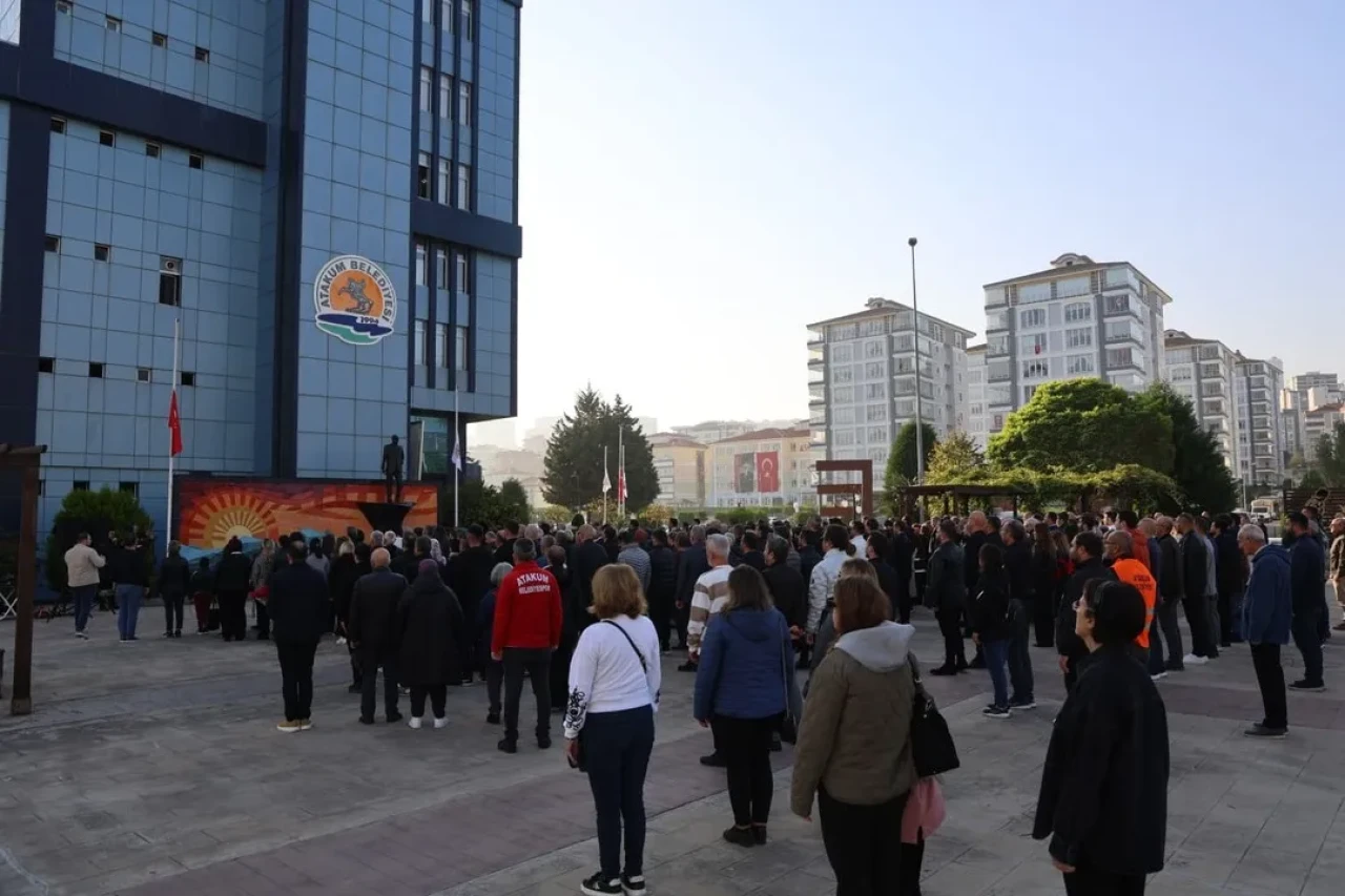 Samsun'da Atatürk anısına özel program ve panel düzenlendi