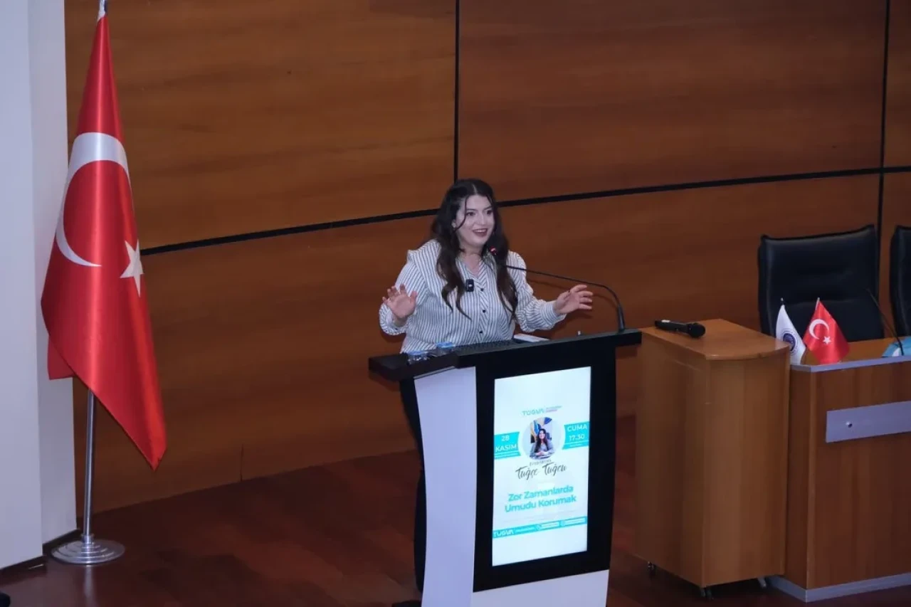 TÜGVA’dan Erzurum’da gençlere zor zamanlarda umudu korumak söyleşisi