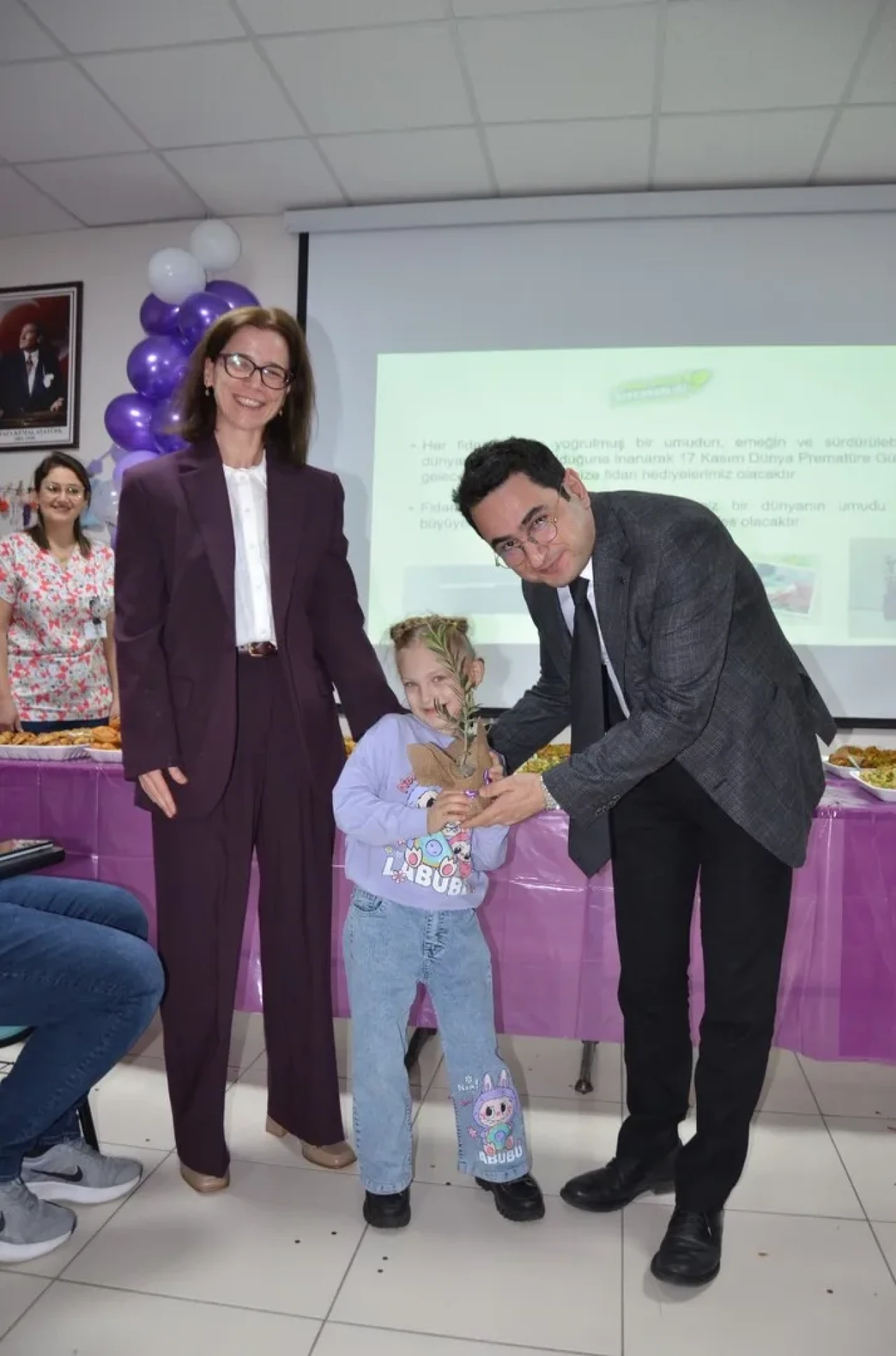 Manisa’da Dünya Prematüre Günü prematüre bebekler ve aileleriyle kutlandı