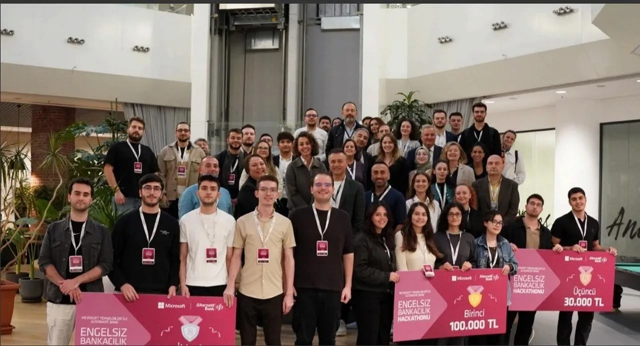 Düzce Üniversitesi SilentLink takımı Microsoft yarışmasında ikinci oldu