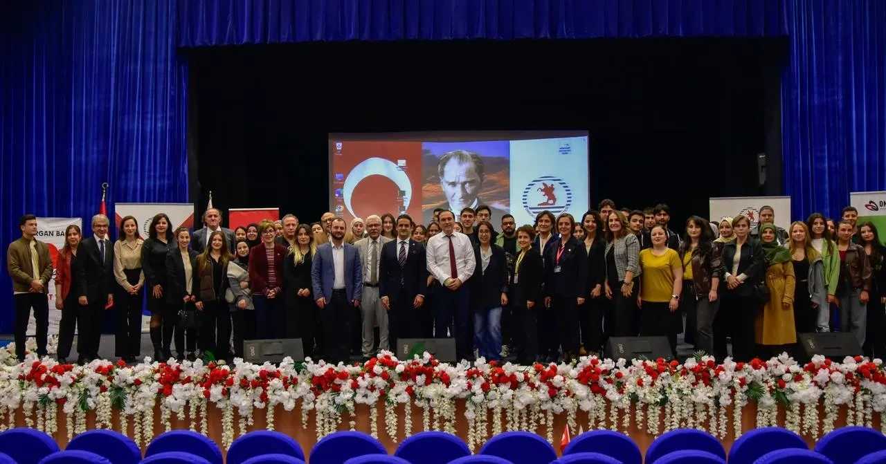 Samsun'da Ondokuz Mayıs Üniversitesi organ bağış sempozyumu düzenledi