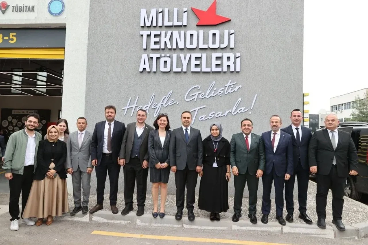 Şırnak ve Hakkari'ye bilim merkezi ile milli teknoloji atölyesi kurulacak