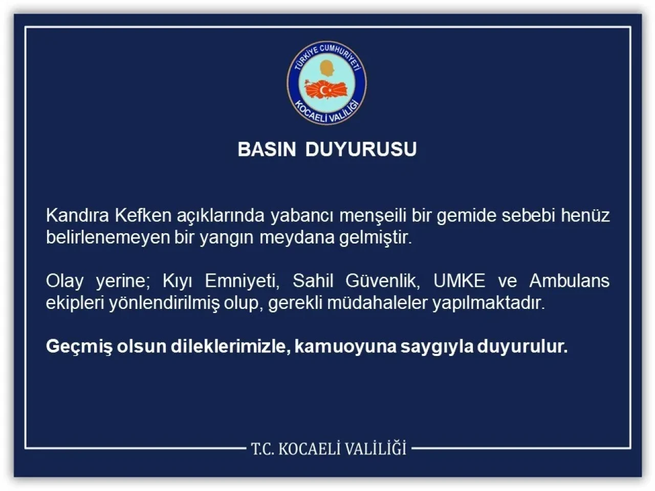 Kocaeli'nin Kandıra ilçesi Kefken açıklarında yabancı gemide yangın çıktı