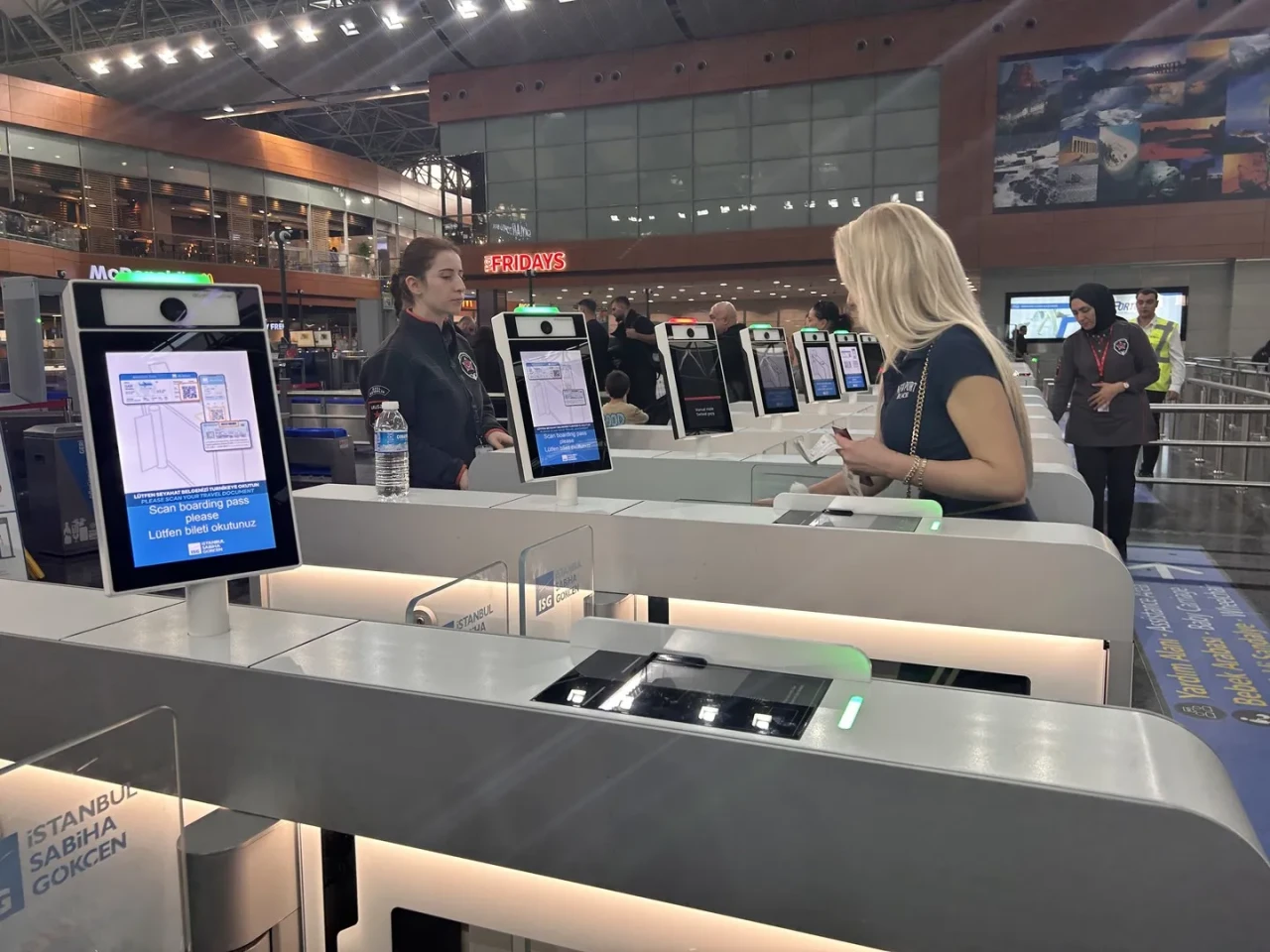 İstanbul Sabiha Gökçen Havalimanı'nda dijital dönüşümle yolcu deneyimi hızlandı