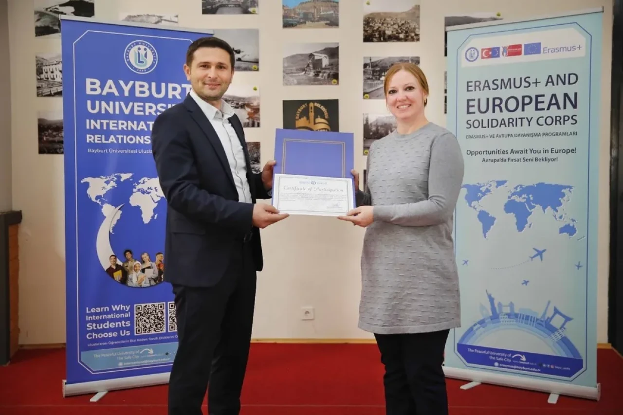 Bayburt Üniversitesi Cezayirli heyetle uluslararası staj iş birliğini güçlendirdi