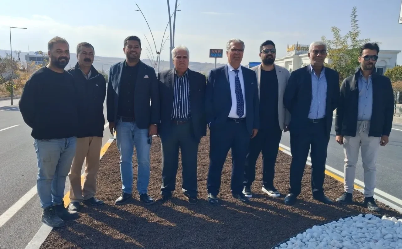 Van'da Edremit Köprülü Kavşağı trafiğe açıldı ve şehir içi yoğunluğu azaltacak