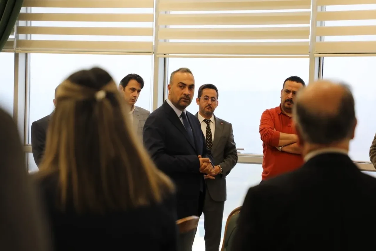 Bartın Üniversitesi Rektörü Akkaya akademisyenleri tebrik etti