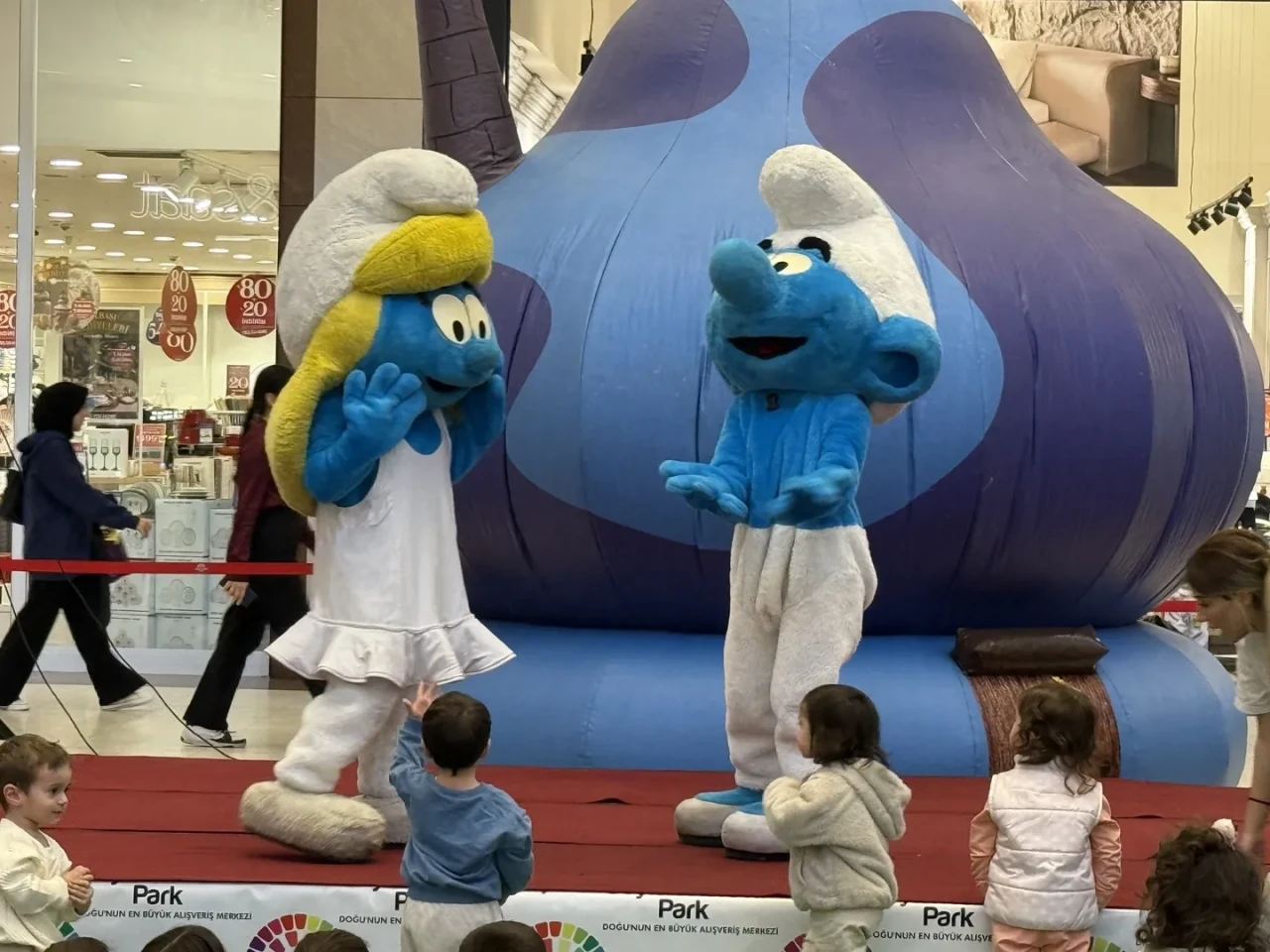 Diyarbakır'da alışveriş festivali Şirinler etkinlikleriyle renkleniyor