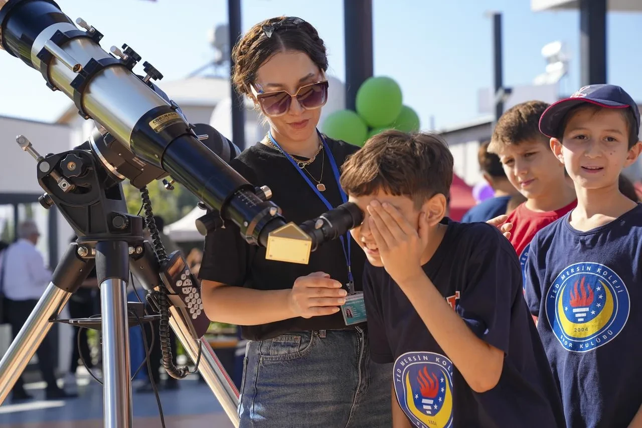 Mersin'de 2. Mercan Bilim Şenliği çocuklara bilim dolu anlar yaşattı