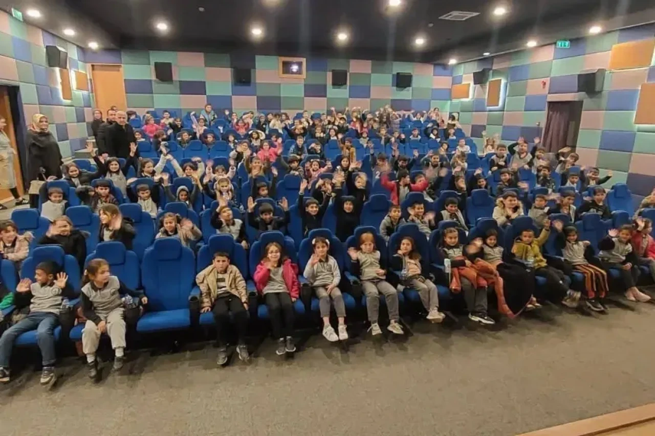 Sinop'un Boyabat ilçesinde "İlçemizi Tanıyalım" projesi kapsamında öğrencilere etkinlikler düzenlendi