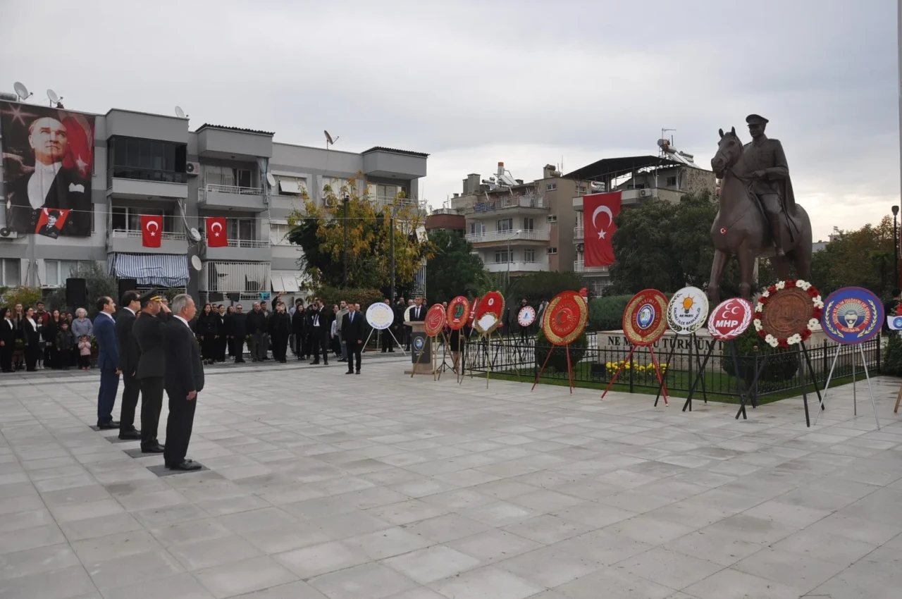 Manisa'da Atatürk anma programları Salihli, Kula ve Sarıgöl'de gerçekleştirildi