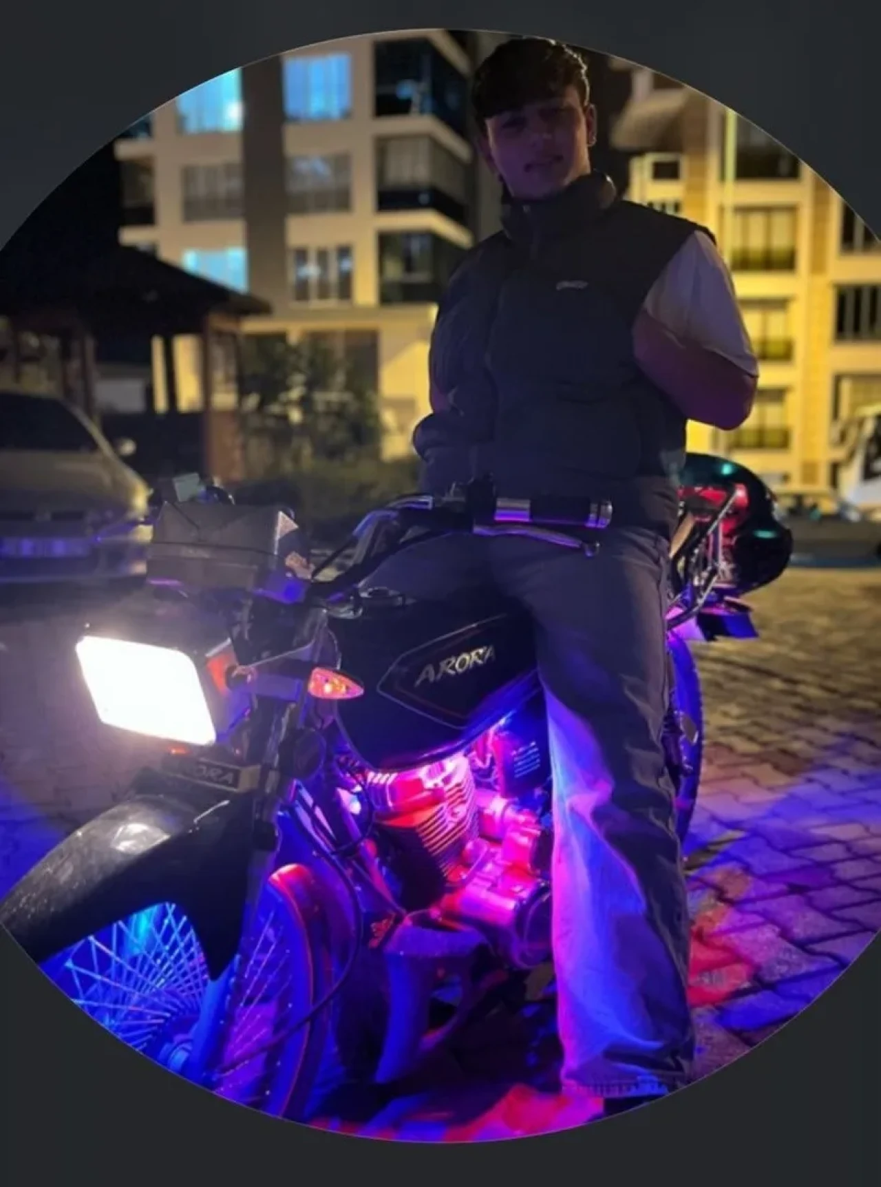 Giresun’da motosiklet ve minibüs çarpışması sonucu 16 yaşındaki sürücü hayatını kaybetti