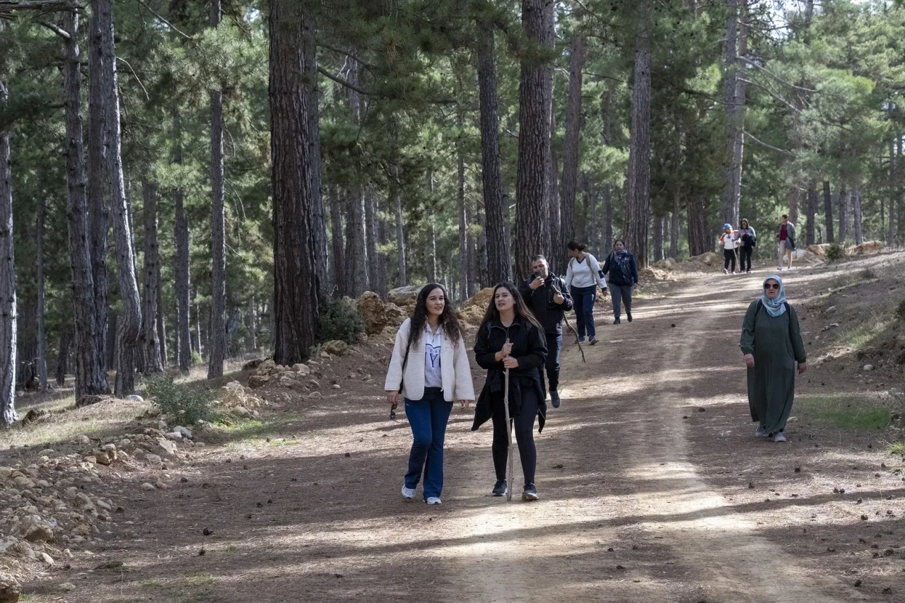 Mersin'de Tarihi Kilikya Yolu yürüyüşüne doğaseverler yoğun ilgi gösterdi