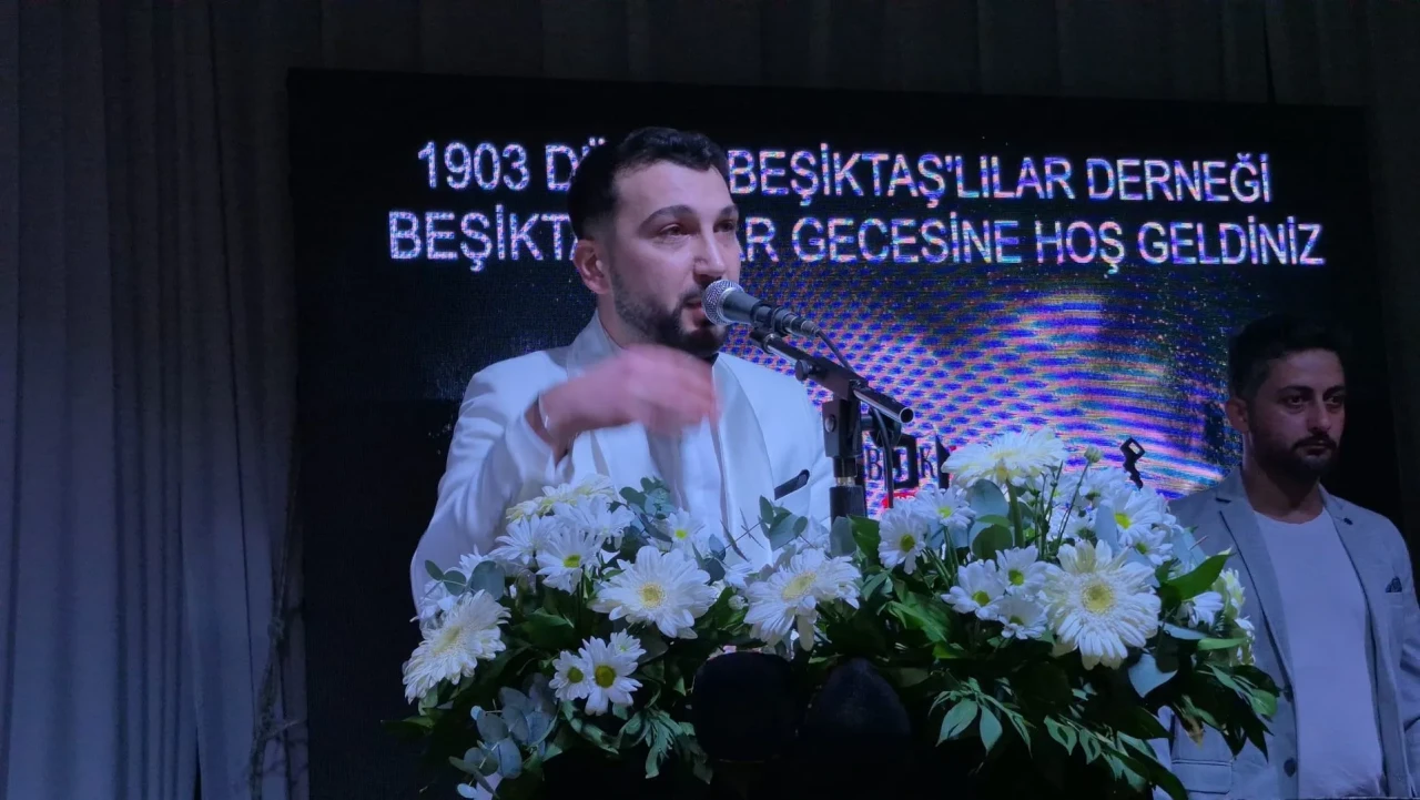 Düzce'de Beşiktaşlı eski futbolcular taraftarlarla bir araya geldi