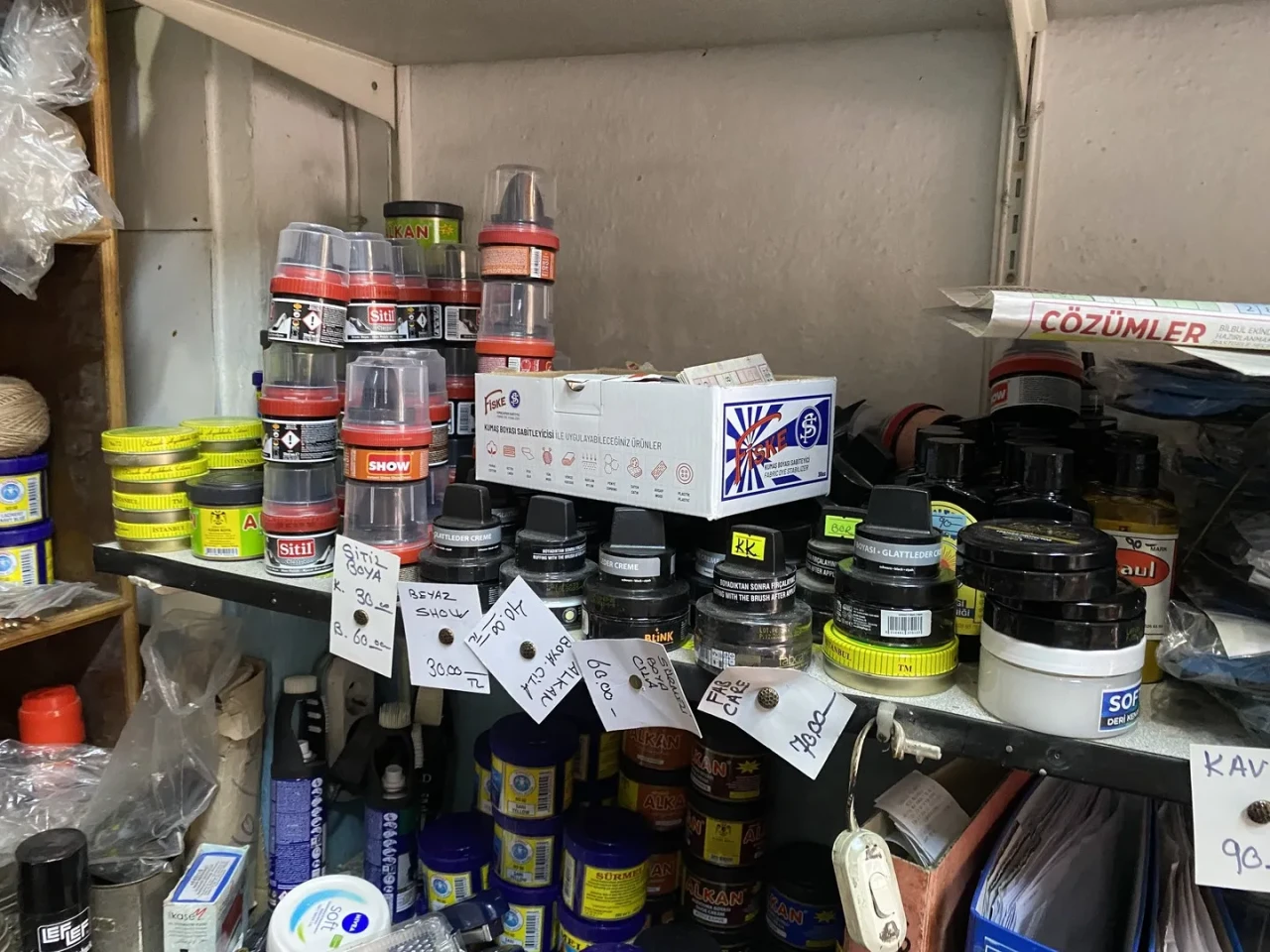 Eskişehir'de kışın nubuk ve deri ayakkabı giyilmesi tavsiye edildi