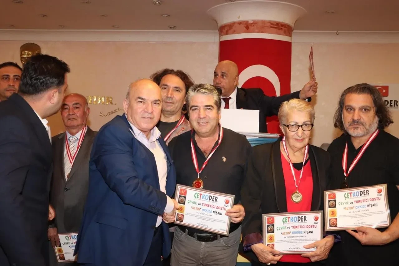 Çetkoder’in çevre ve tüketici ödülleri töreni Mersin’de gerçekleşti