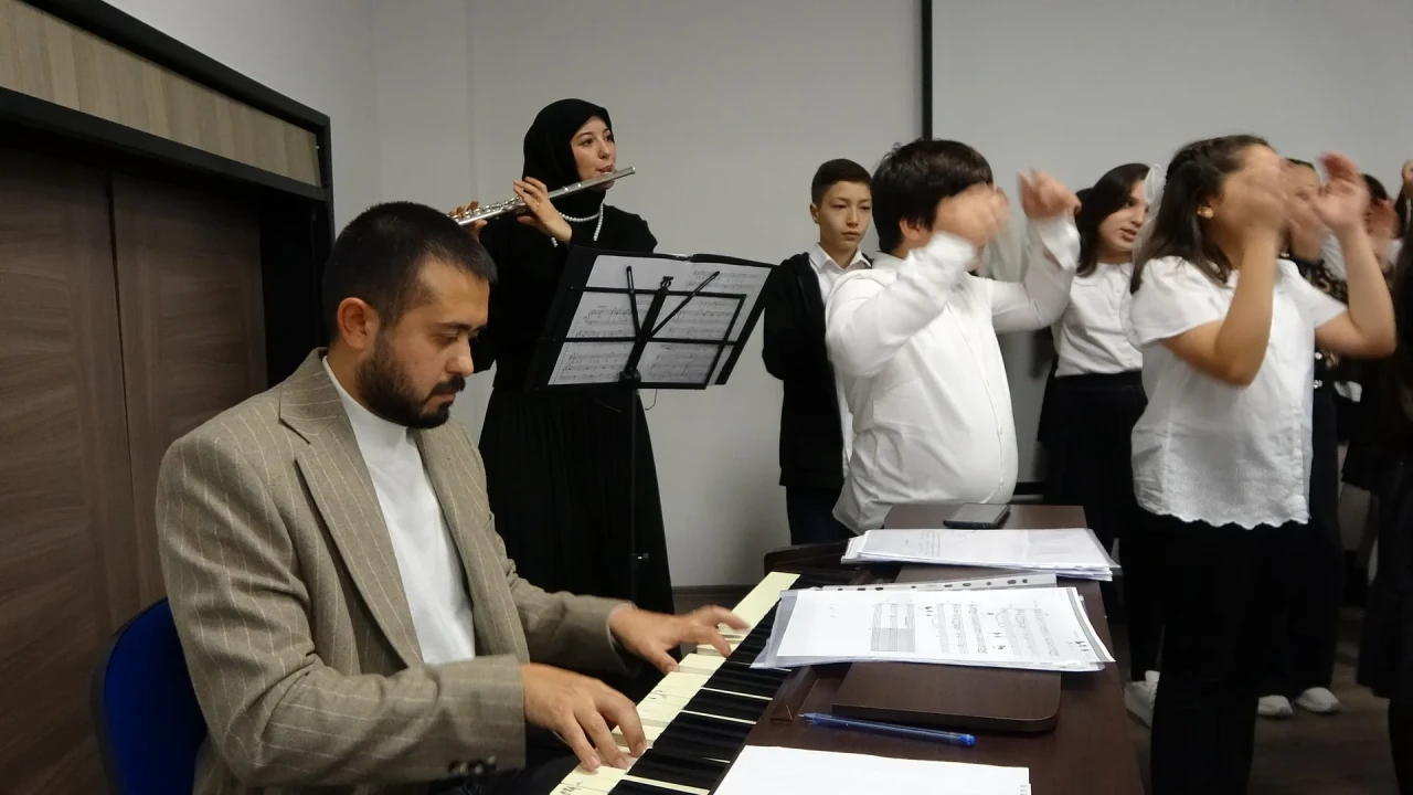 Yozgat'ta müzik öğretmenleri çocuklar için polifonik koro kurdu ve sanatsal gelişime katkı sağladı