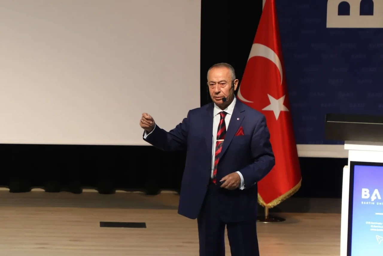 Bartın Üniversitesi'nde protokol kuralları eğitimi yoğun ilgi gördü