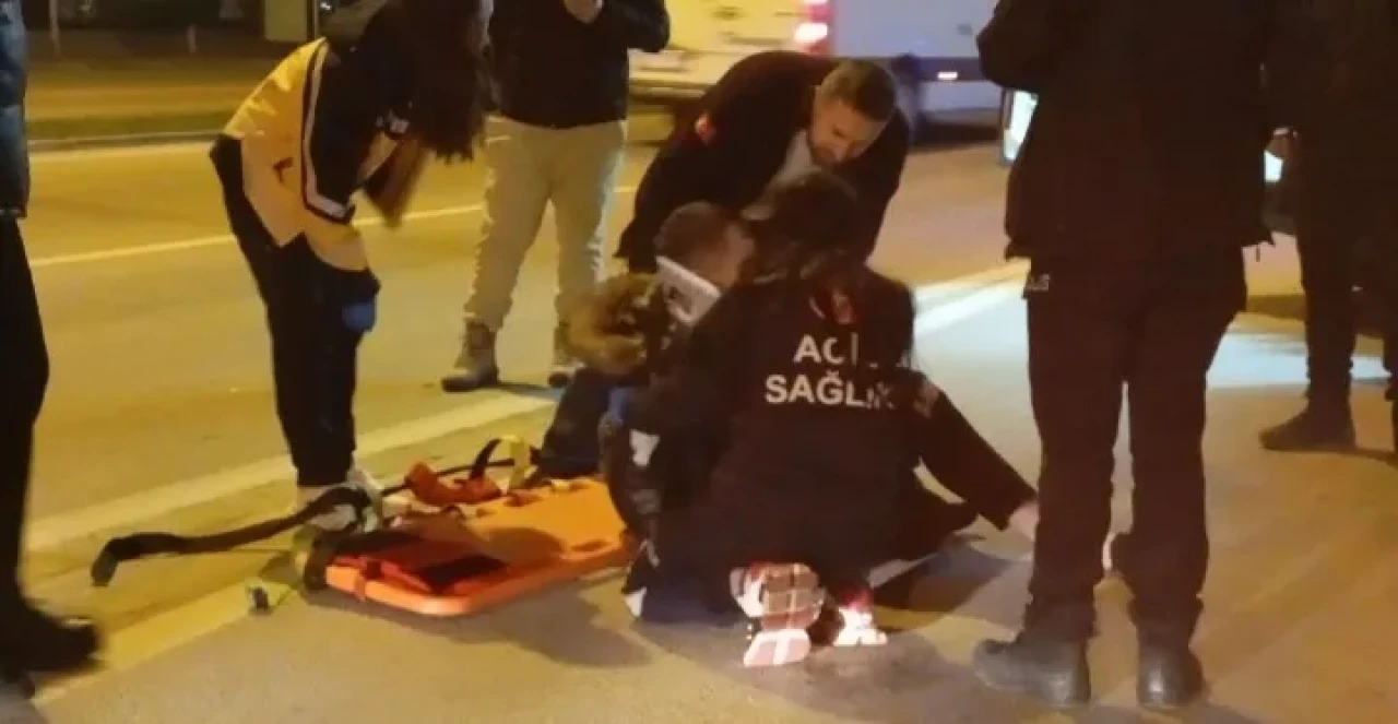 Bursa'da yolun karşısına geçen yayaya otomobil çarptı