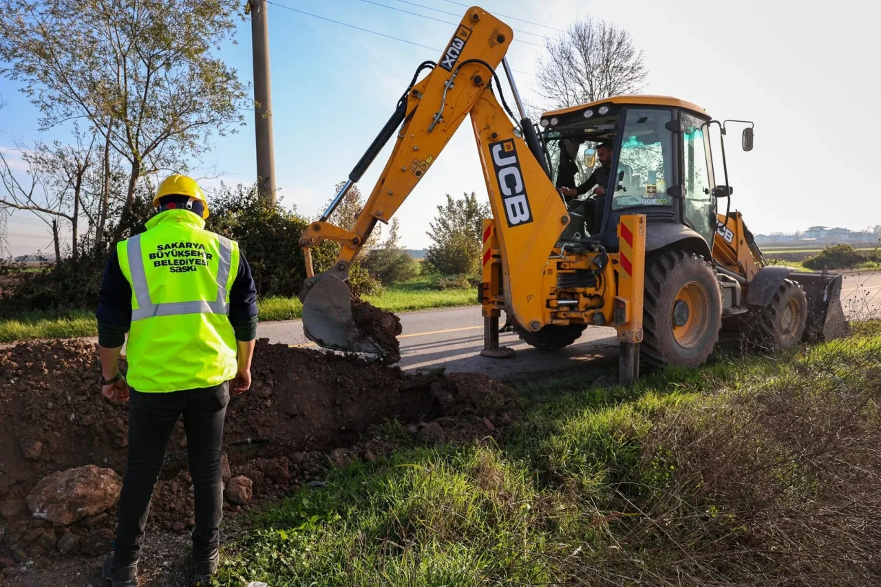 Bağlar Mahallesi'nde 1600 metrelik kanalizasyon hattı yenileme çalışmaları sürüyor