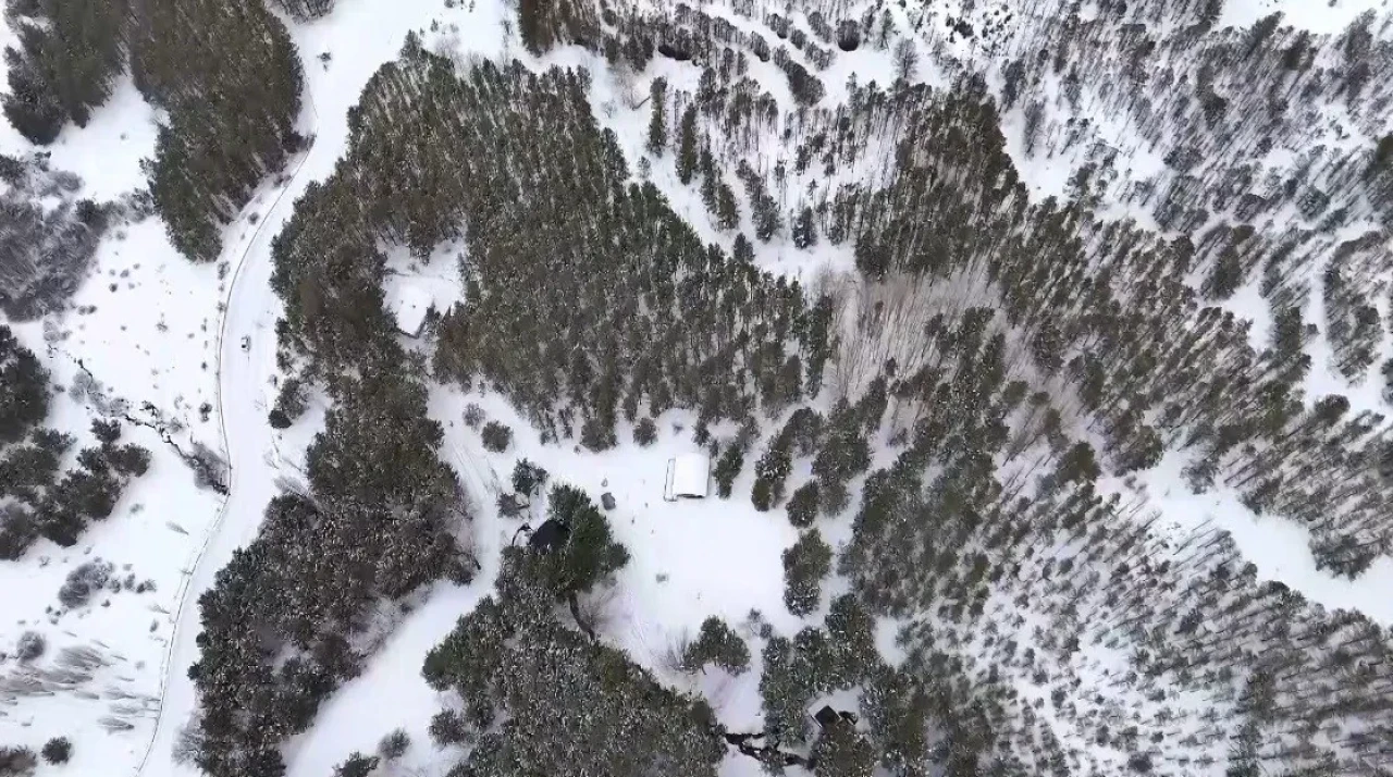 Erzincan’ın Refahiye ilçesinde kar yağışı etkili oldu