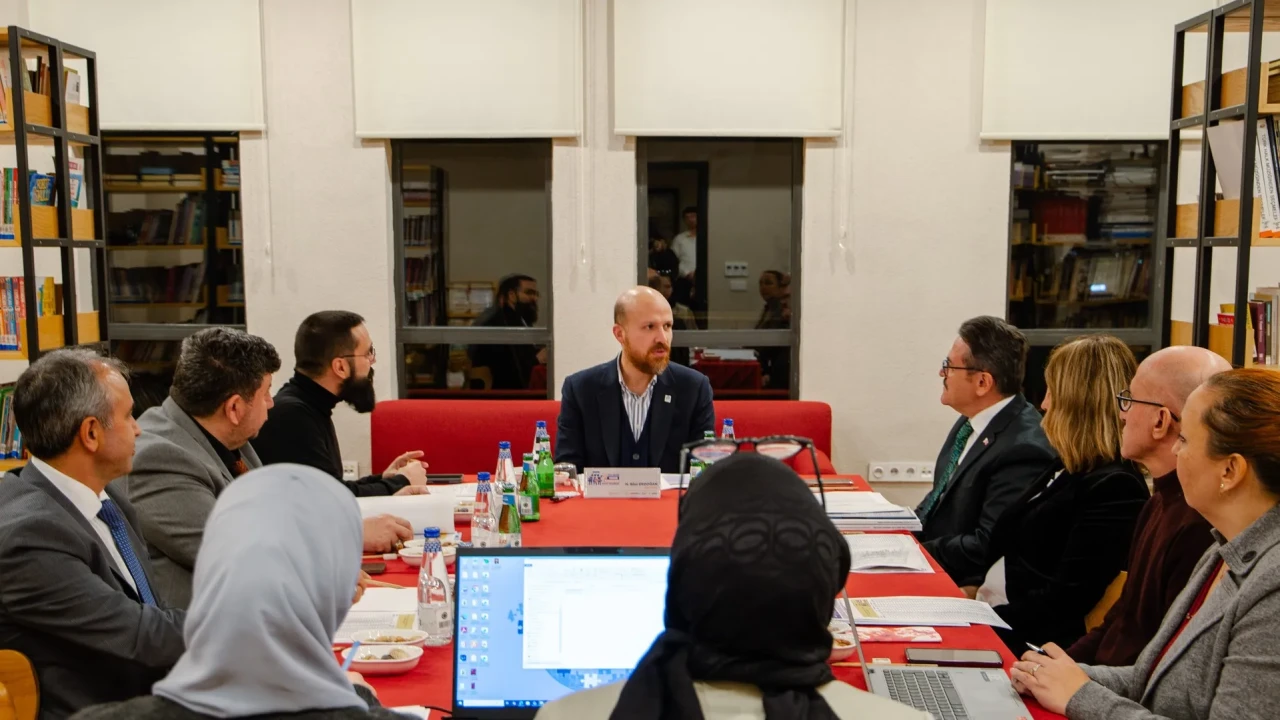 Bilal Erdoğan Türk müziği usulleriyle bestelenmiş çocuk şarkılarının sayısının artmasına hizmet etmek istediklerini