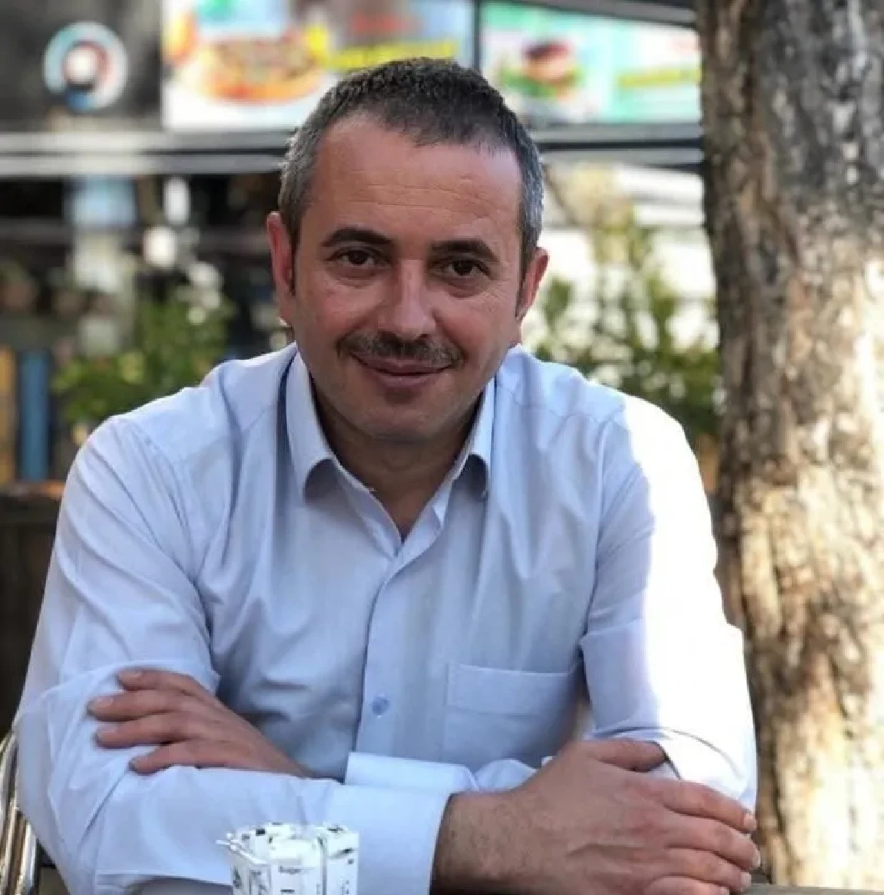 Karabük’te takla atan otomobil ağacı kökünden söktü, bir kişi hayatını kaybetti