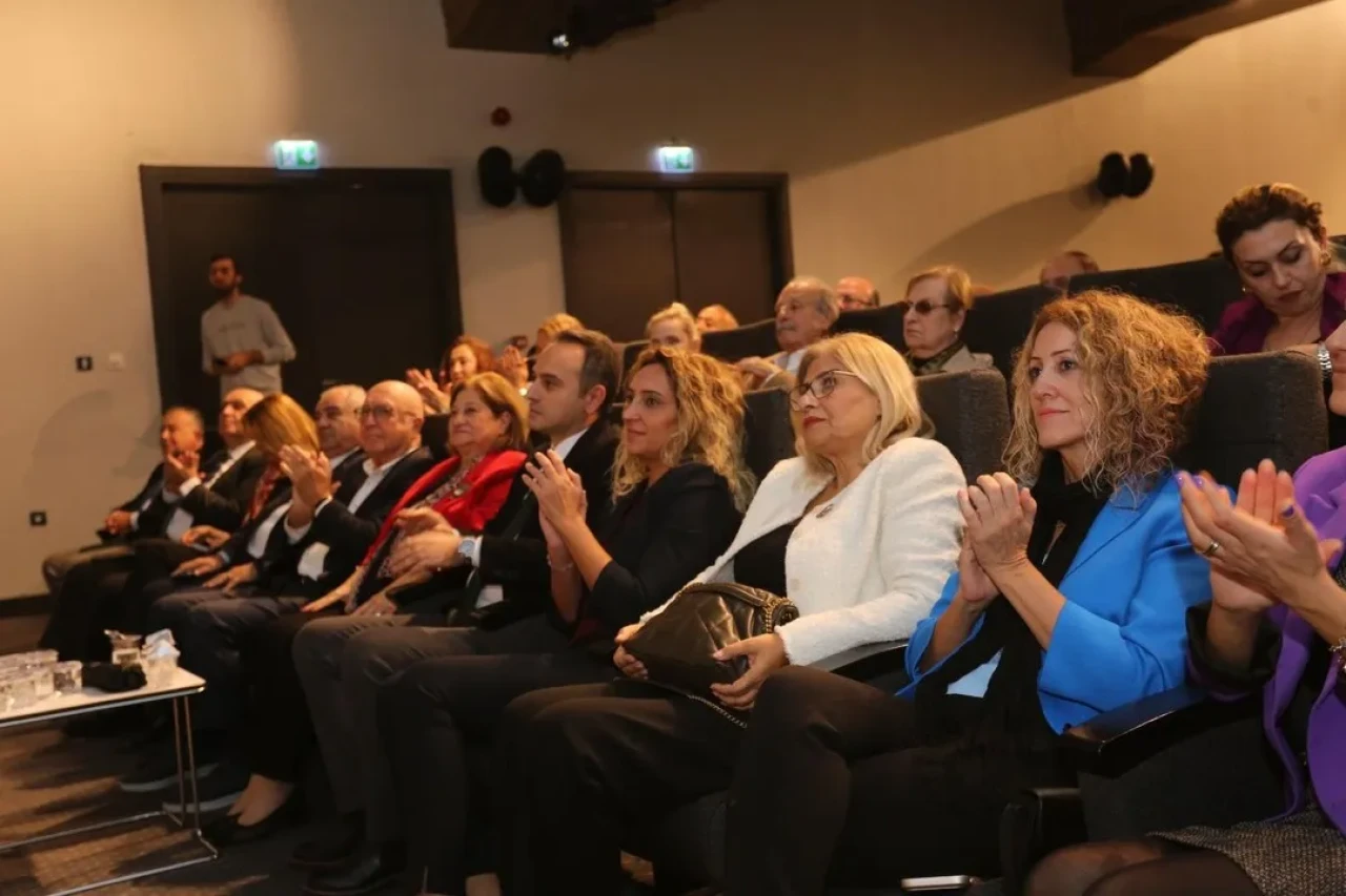 Antalya'da 'Güçlü Kadınlar, Güçlü Yarınlar' paneli düzenlendi