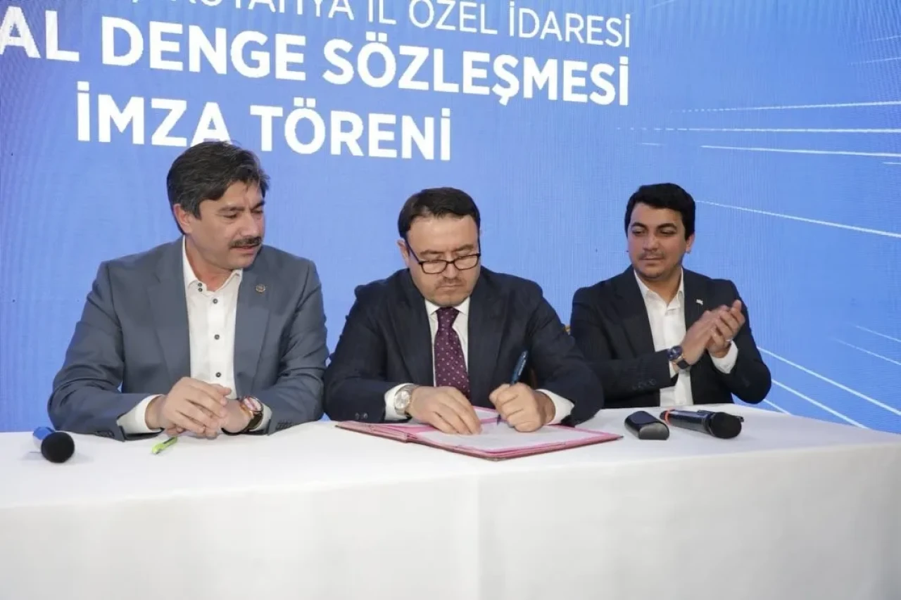 Kütahya İl Özel İdaresinde sosyal denge tazminatı sözleşmesi imzalandı