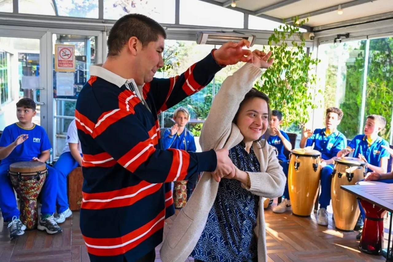 Beşiktaş Belediyesi engelliler gününü renkli etkinliklerle kutladı