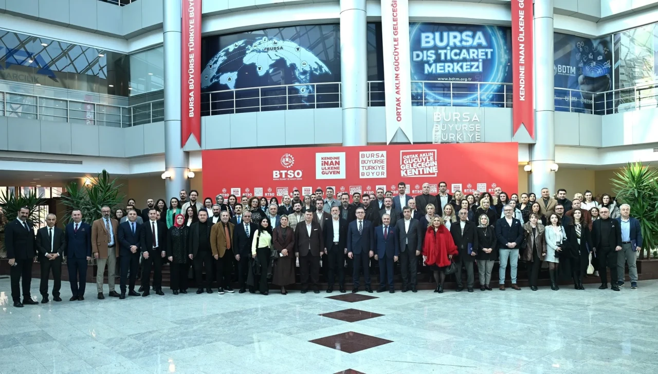 (Doğru başlık kurallara uygundur: İlk kelimenin ilk harfi büyük, özel isimler büyük harfle