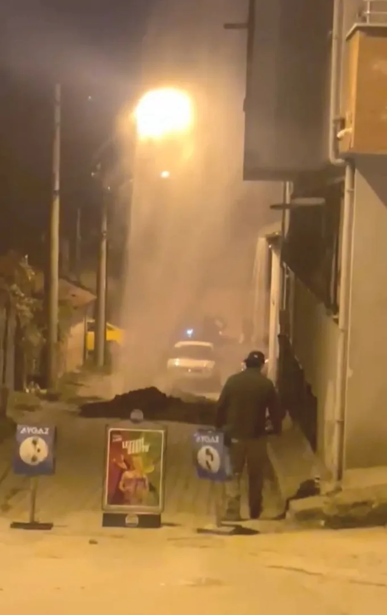 Edirne’de içme suyu hattı patlaması nedeniyle su metrelerce yükseğe fışkırdı