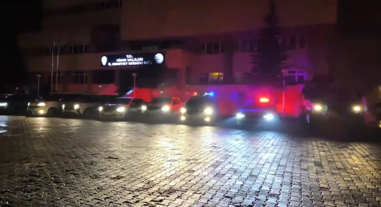 Iğdır’da çevrimiçi müstehcenlik operasyonunda 7 şüpheli gözaltına alındı