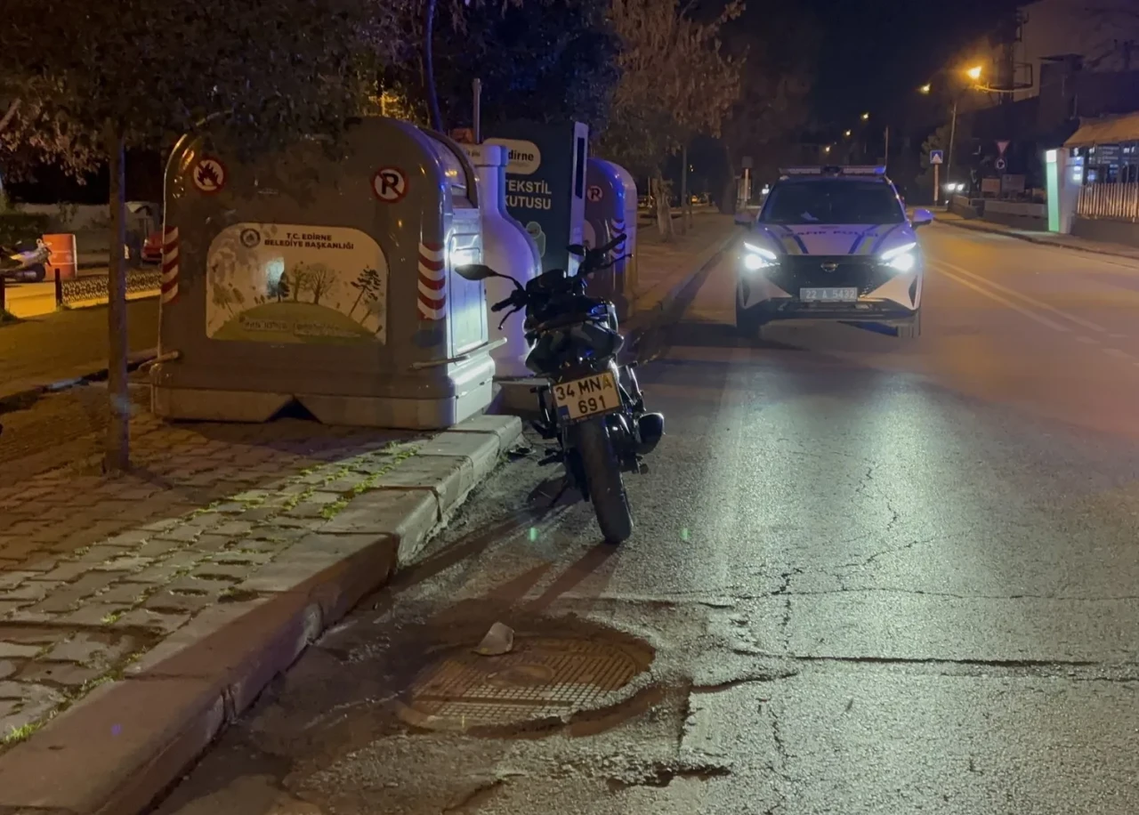 Edirne'de alkollü motosiklet sürücüsü otomobille çarpıştı: 1 yaralı