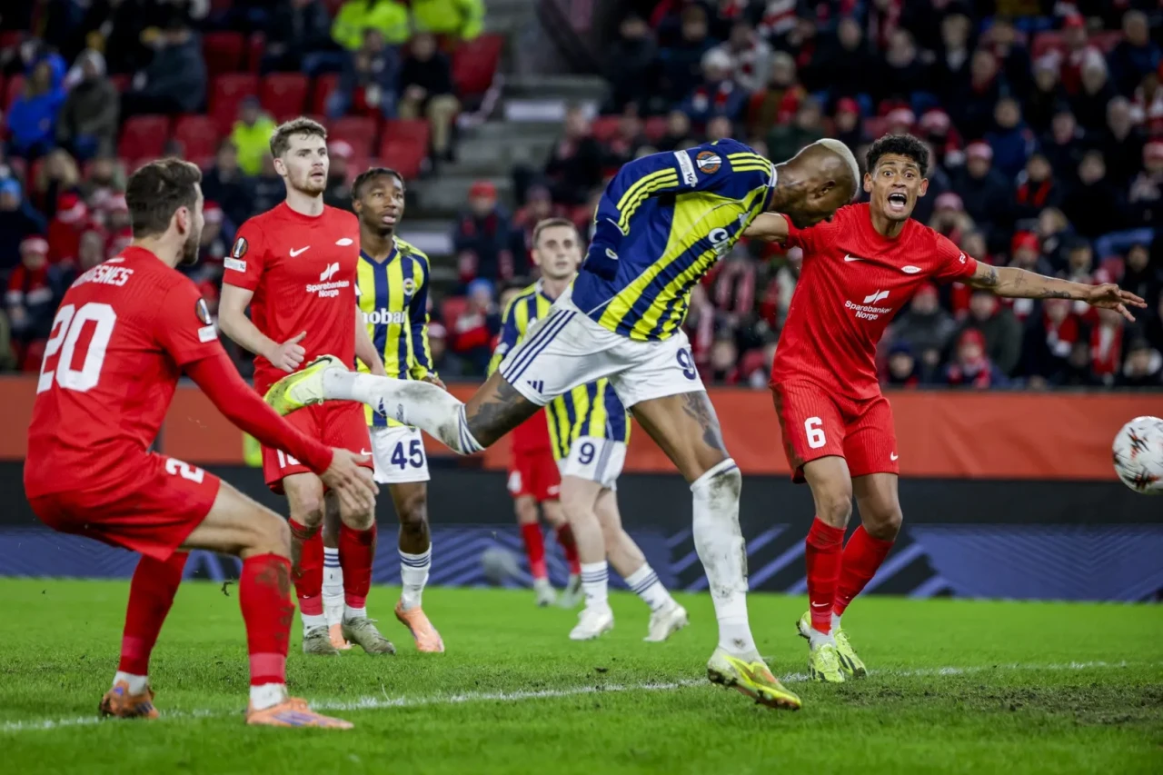 Fenerbahçe Norveç deplasmanında Brann'ı 4-0 mağlup etti
