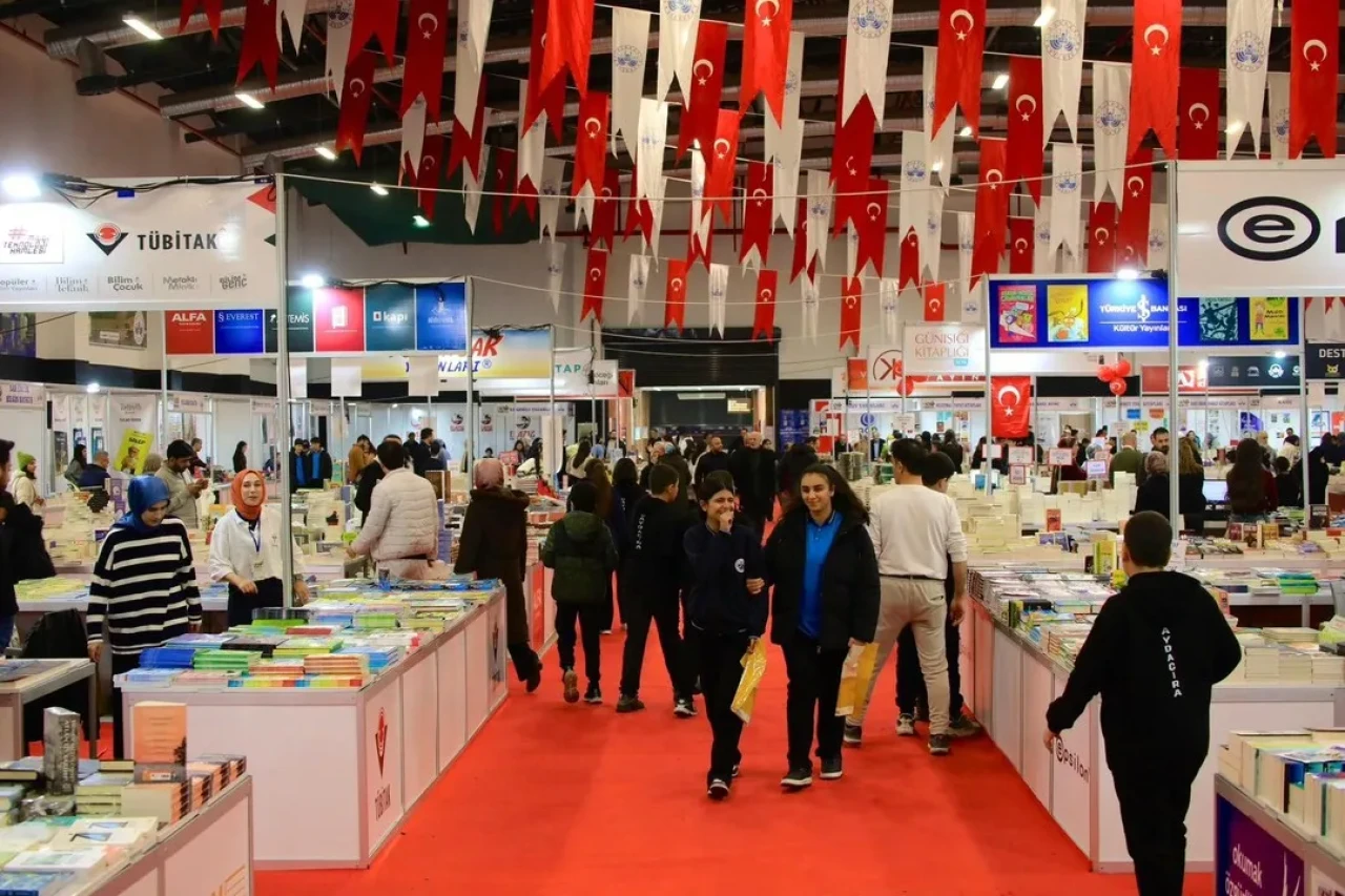 Elazığ’da 6. kitap fuarı büyük ilgiyle sona erdi