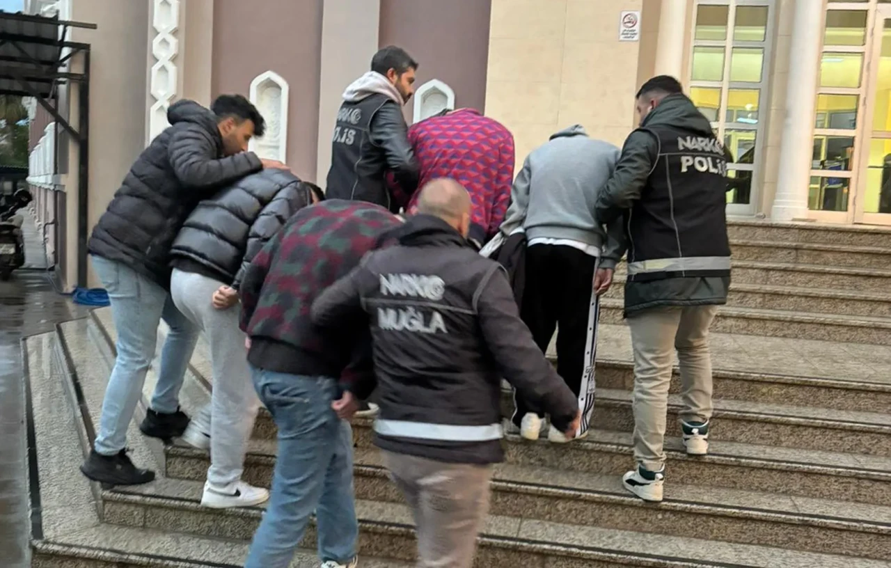 Muğla'da uyuşturucu operasyonlarında 10 şahıs tutuklandı