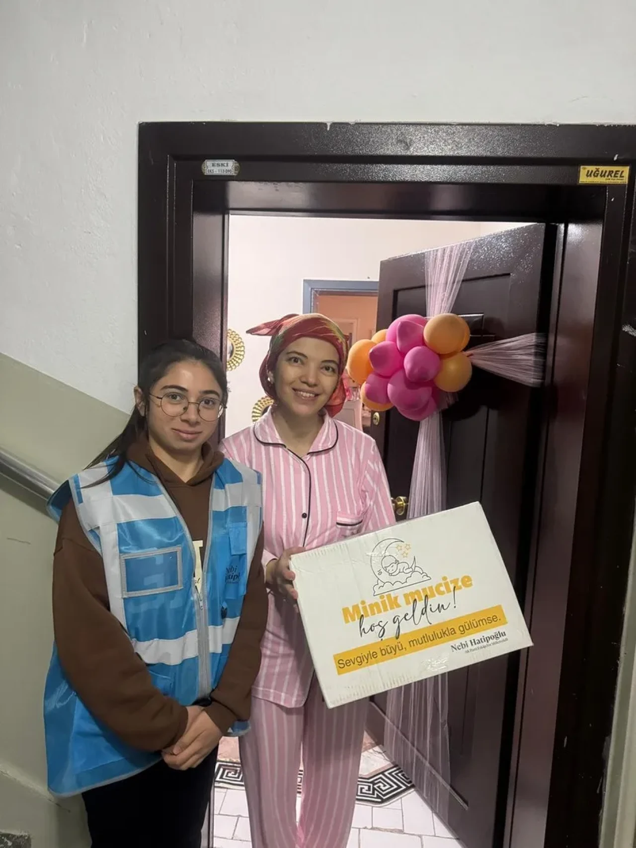 Eskişehir’de yeni doğan bebeklere Nebi Hatipoğlu’ndan destek ve sevgi paketleri