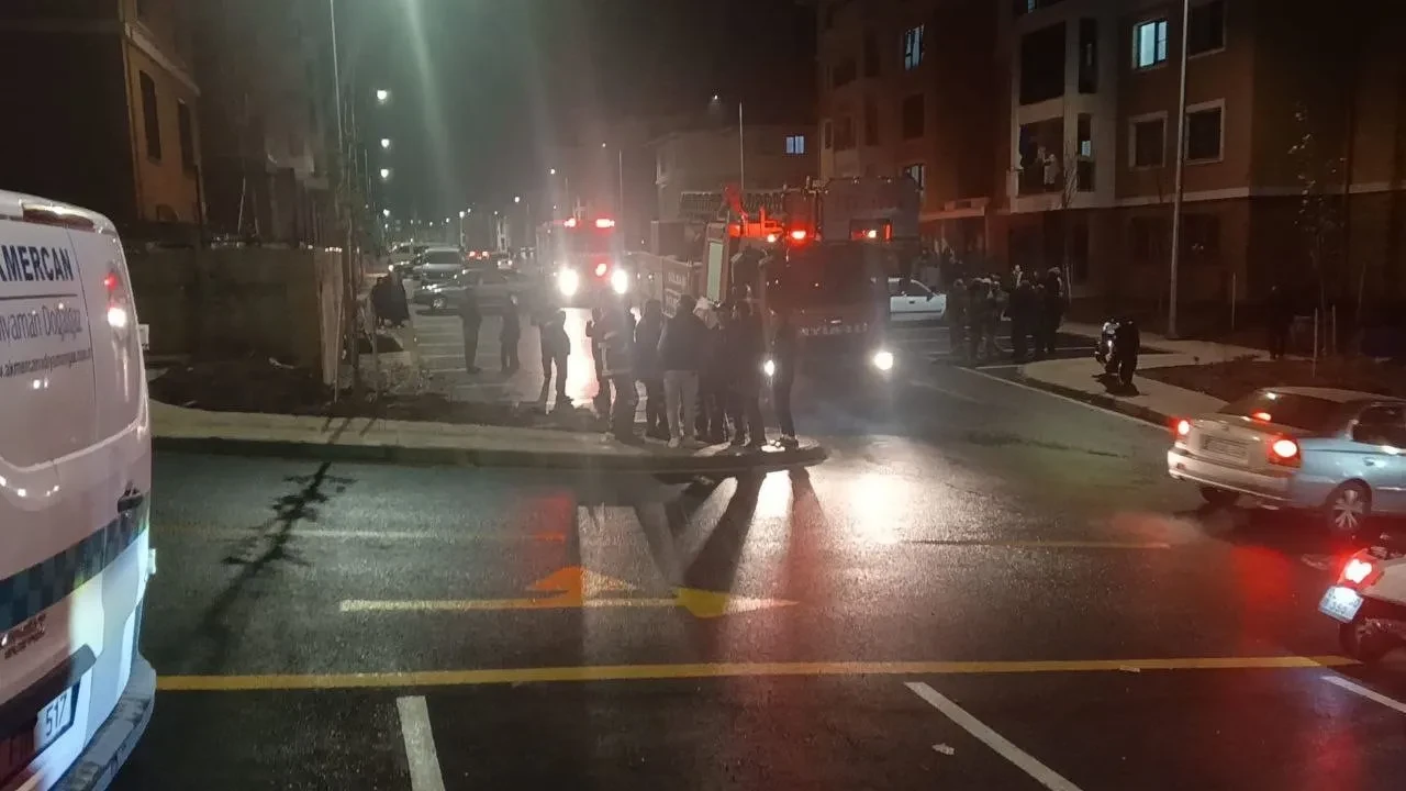 Adıyaman’da şarjda bırakılan cep telefonunun bataryası patladı