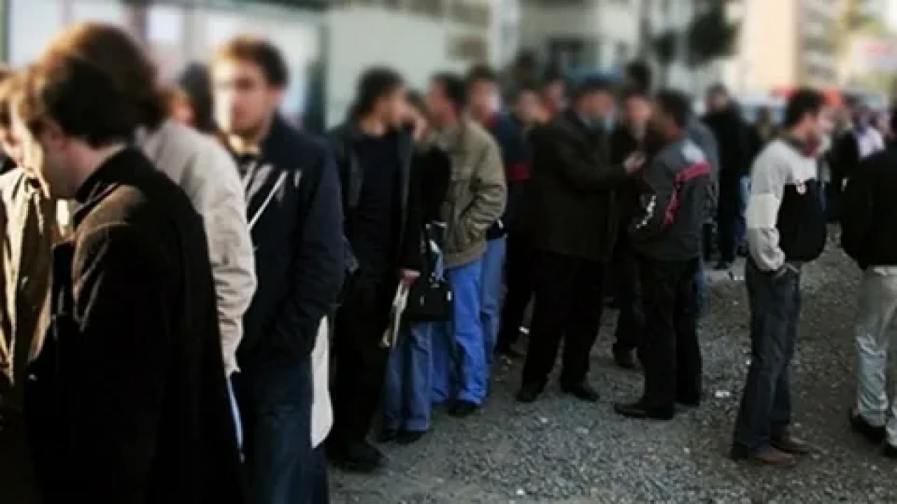 Şubat 2025 işsizlik rakamları açıklandı: Türkiye'de işsizlik oranı düşüş gösterdi