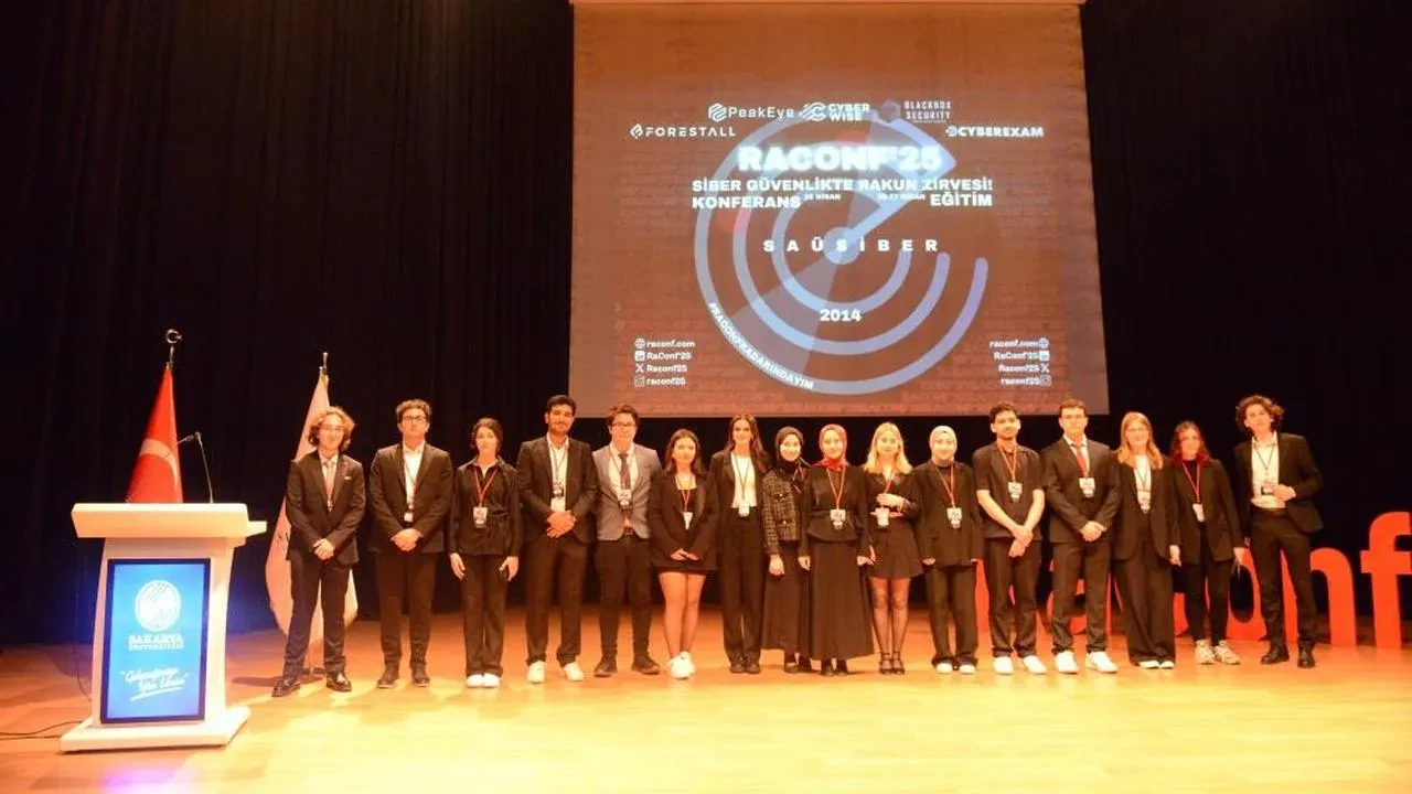 Sakarya Üniversitesinde RACONF25 zirvesi: Siber güvenlikte kariyer ipuçları verildi