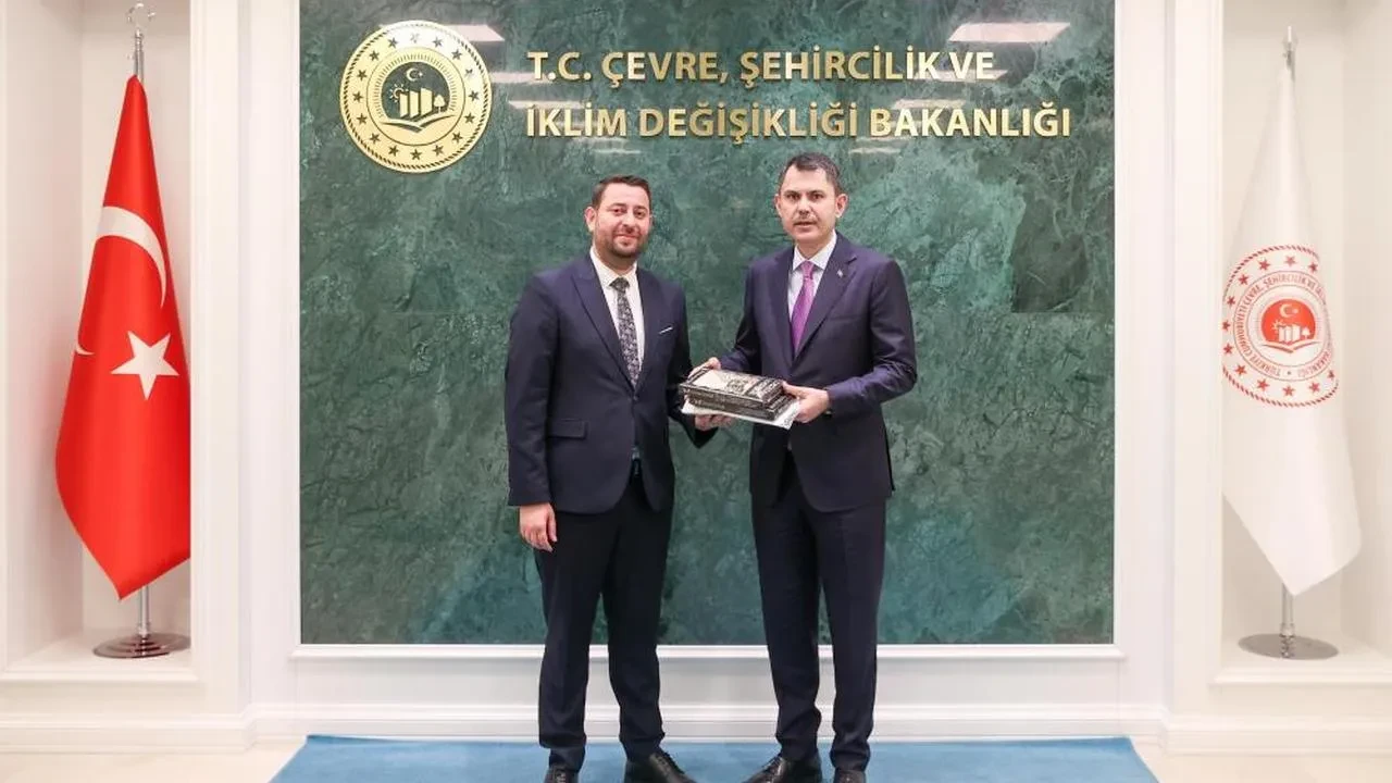 Samandağ'da depremzedelere hızla konut: Bakan Kurum'dan önemli açıklamalar geldi