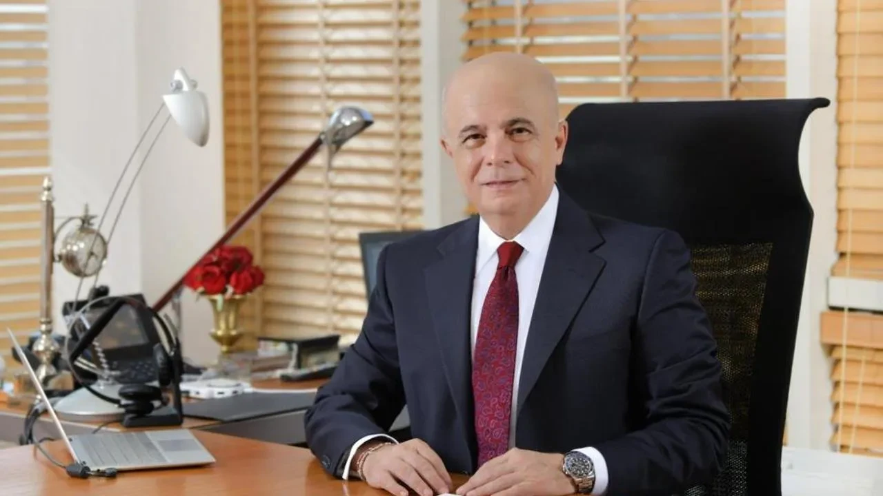 Yıldız Holding'de görev değişimi: Ali Ülker görevini Mehmet Tütüncü'ye devretti