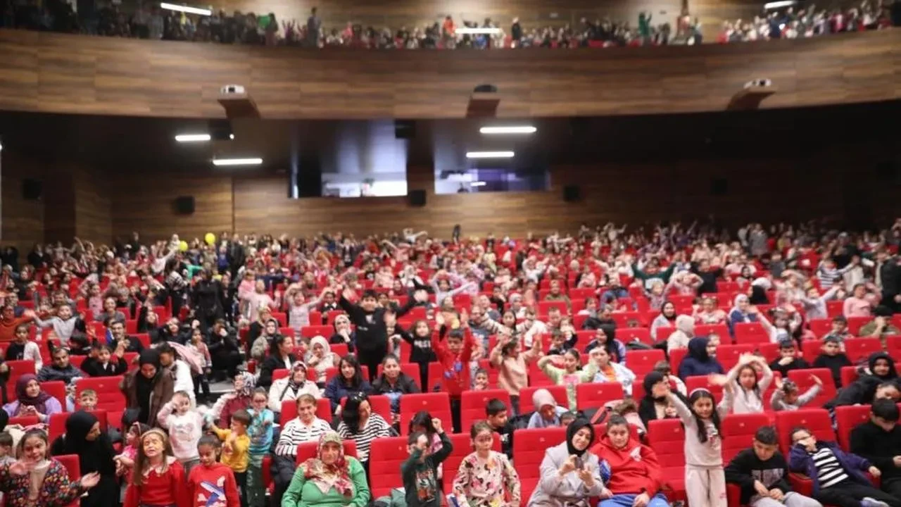 Çayırova'da kültür sanat şöleni başlıyor: İşte Nisan ayı programı