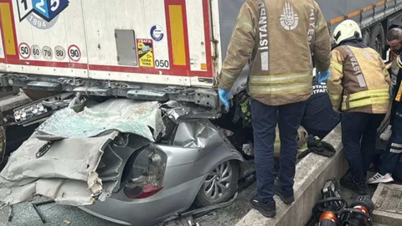 Pendik'teki feci kazada 4 öğretmen hayatını kaybetti: Korkunç anlar kamerada
