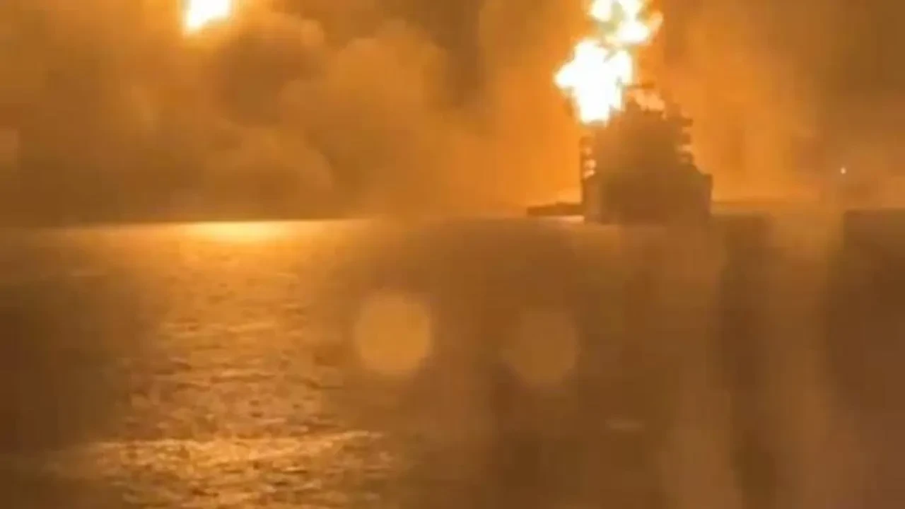 Türk denizciler Kızıldeniz’de bombardımanın ortasında kaldı: 17 Türk denizci Yemen'de mahsur kaldı