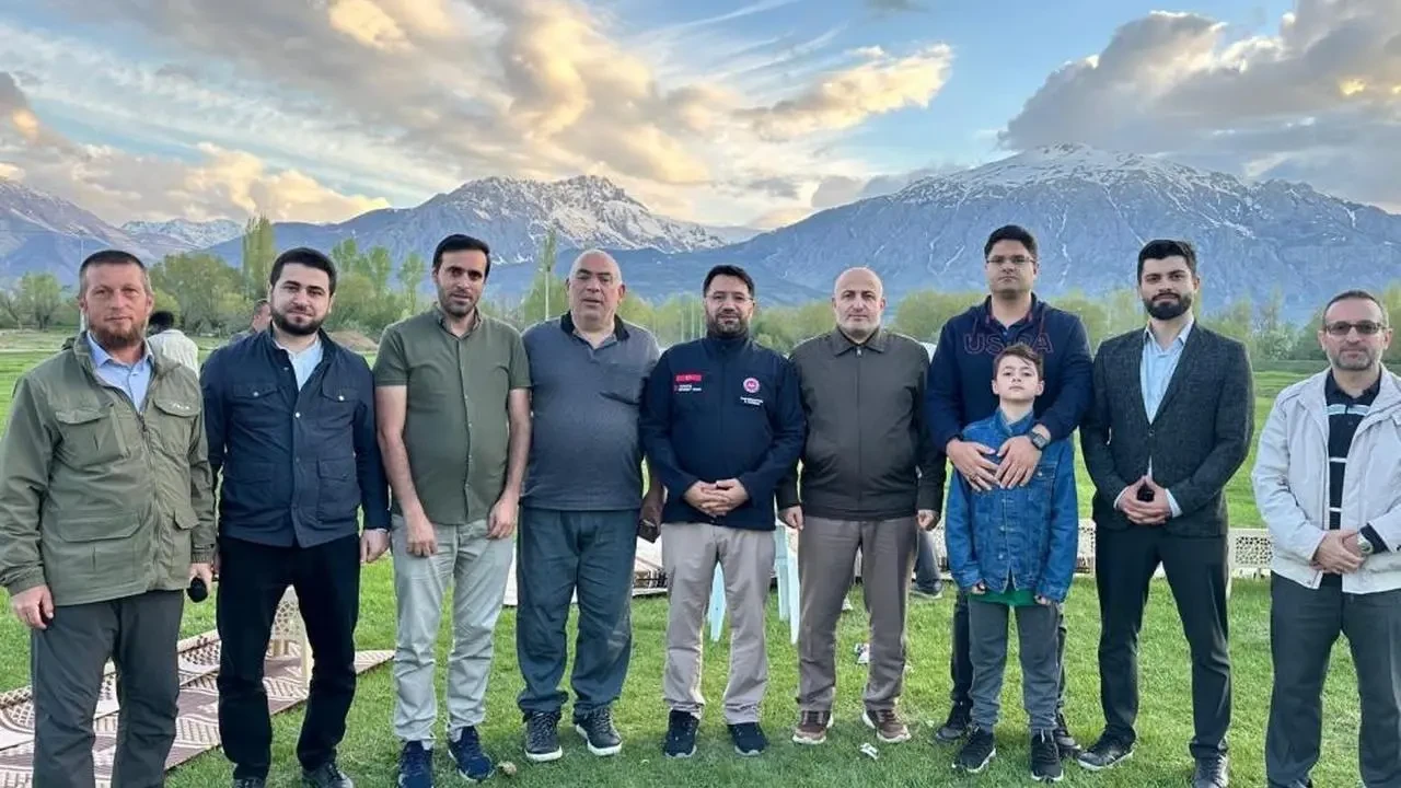 Erzincan'da gençlere manevi ufuk açan 'Bir Sure Bir Sahabe' yarışması coşkuyla tamamlandı